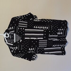 Hollister Men's Black and White Patterned Shirt